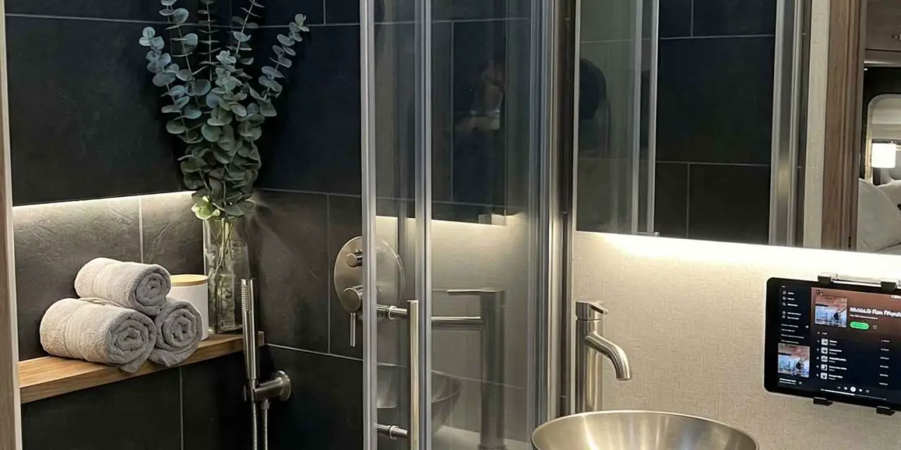 27 Bathroom RV Decorating Ideas for a Spa-Like Feel