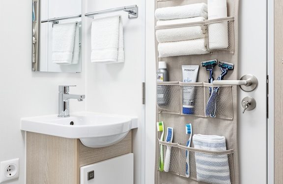 12 Restroom Decorating Ideas for Your RV